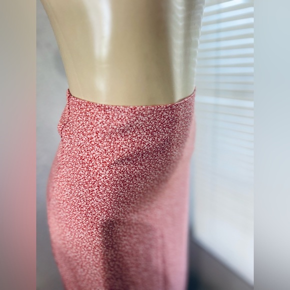 Abercrombie & Fitch High-Slit Midi Skirt - Red Floral Pattern - Size XS - Picture 8 of 16